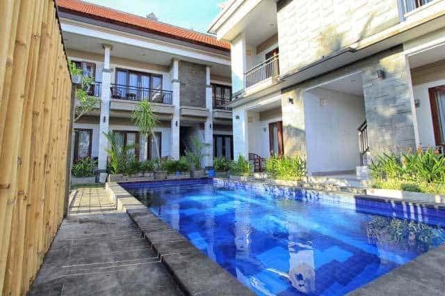 De Dukuh Legian Bali 01