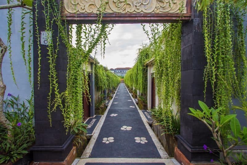 The Shari Apartments Seminyak Bali 04