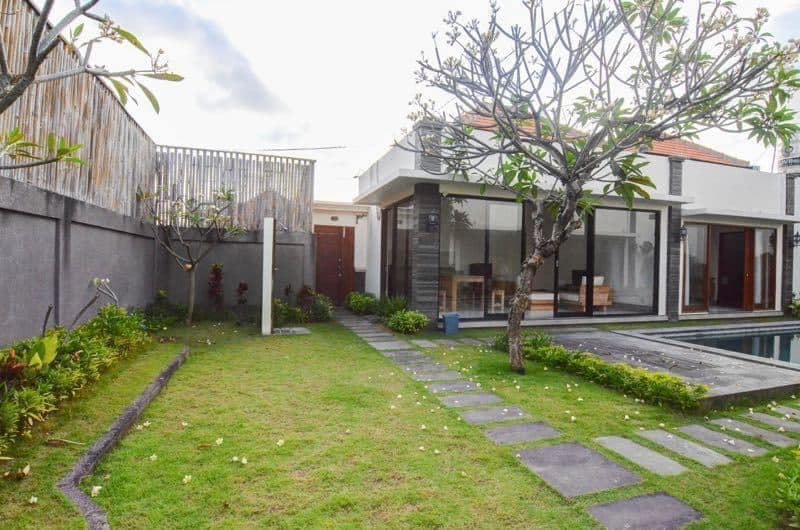 Villa Dewi Legian Bali 05