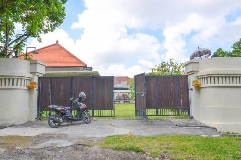 Villa Karang Kerobokan Bali 01